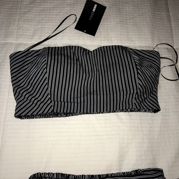 Fashion nova stripe set - Picture 2 of 2